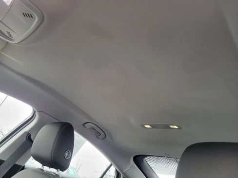 Used 2019 Chevrolet Volt LT FWD image 26