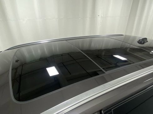 Certified 2024 Volvo V60 B5 Cross Country Plus image 6