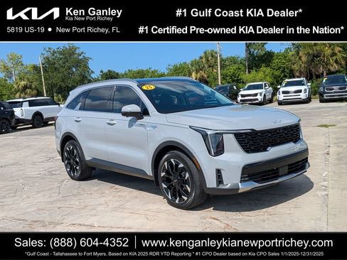 Certified 2025 Kia Sorento SX FWD image 1
