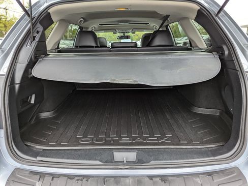 Used 2019 Subaru Outback 3.6R Limited AWD/4WD image 41