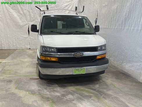 Used 2019 Chevrolet Express 2500 w/ Driver Convenience Package RWD image 25
