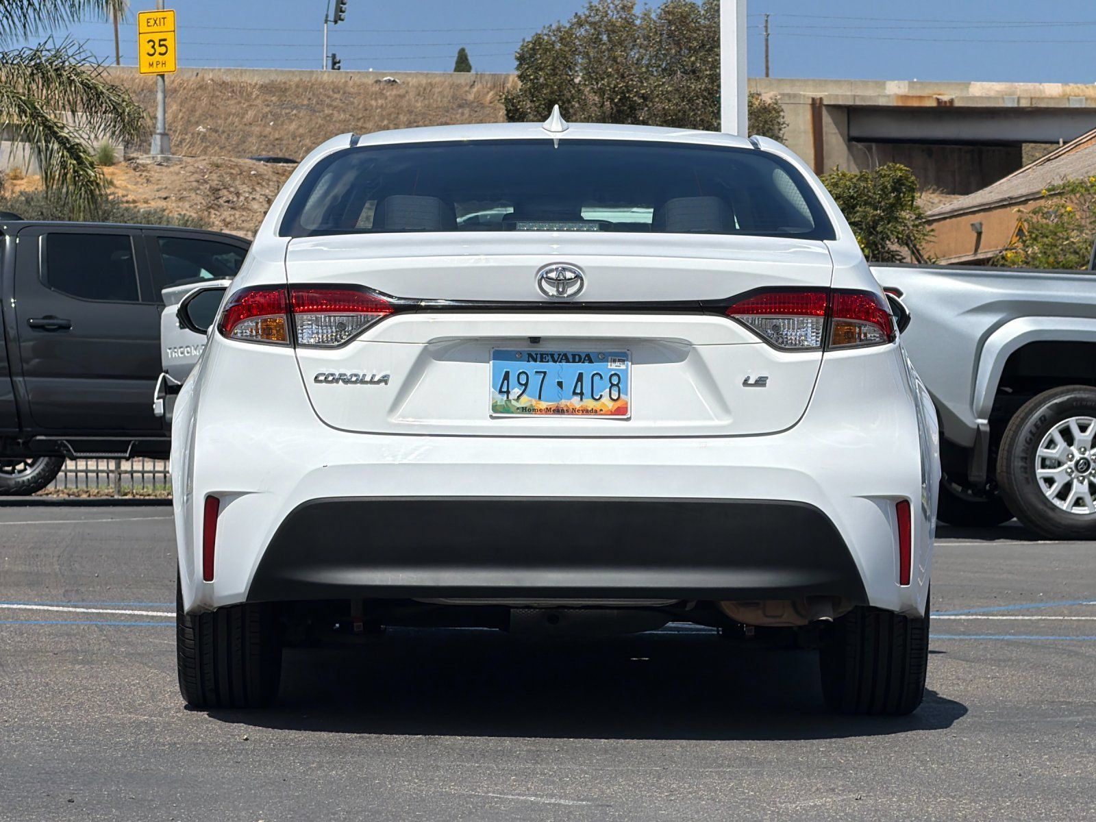Used 2025 Toyota Corolla LE FWD image 4
