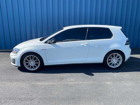 Used 2015 Volkswagen GTI S FWD image 13