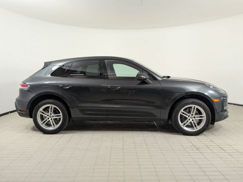 Used 2023 Porsche Macan AWD/4WD image 8