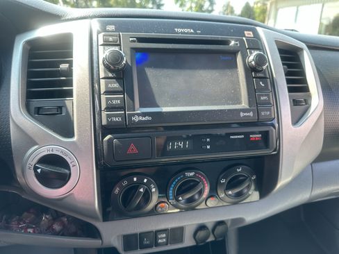 Used 2012 Toyota Tacoma 4x4 Double Cab w/ TRD Off-Road Pkg image 7