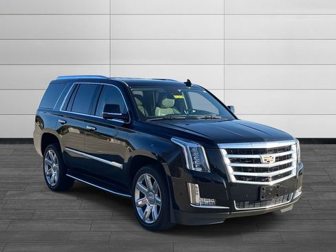 Used 2020 Cadillac Escalade Premium Luxury image 7