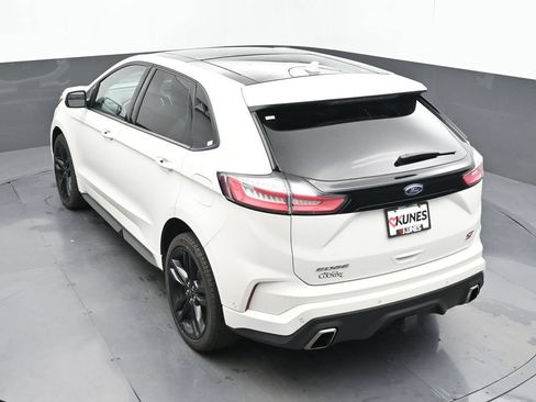 Used 2020 Ford Edge ST w/ Equipment Group 401A AWD/4WD image 28