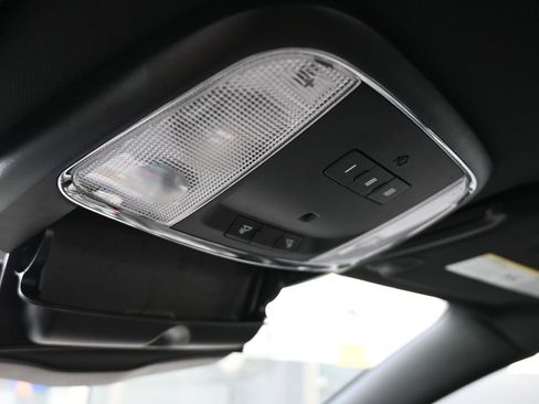 Used 2014 Chrysler 300 S image 25