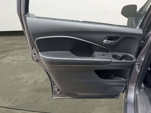 Used 2017 Honda Pilot Elite image 24