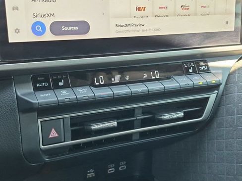 Certified 2025 Toyota Camry XLE FWD image 15