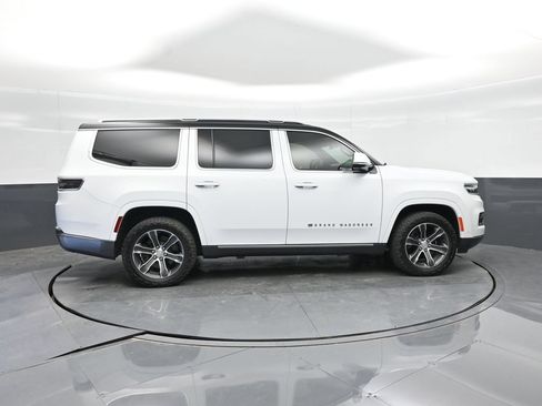 Used 2022 Jeep Grand Wagoneer Series I AWD/4WD image 15