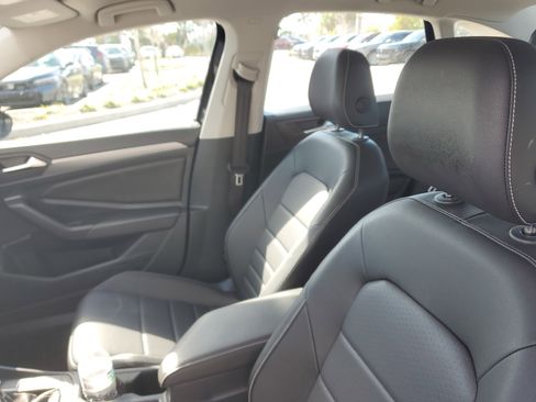 Used 2024 Volkswagen Jetta SE image 20