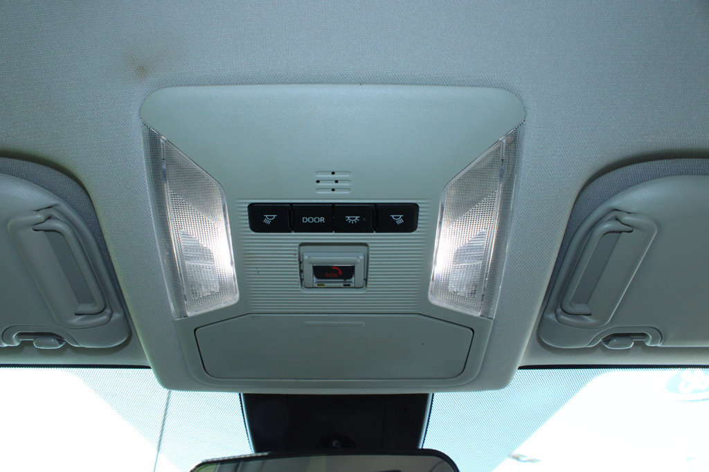 Used 2025 Toyota RAV4 XLE FWD image 28