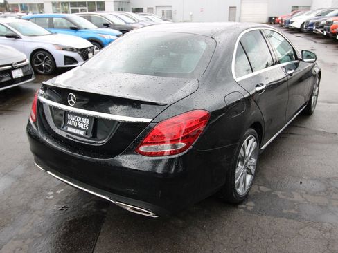 Used 2018 Mercedes-Benz C 300 Sedan image 3