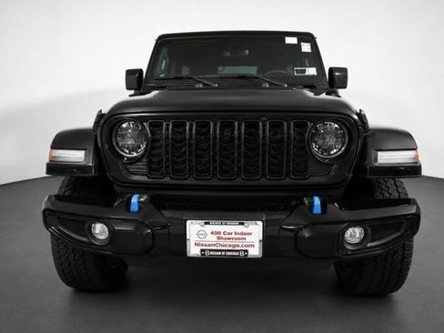 Used 2024 Jeep Wrangler High Altitude AWD/4WD image 2