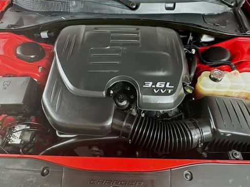 Used 2022 Dodge Charger SXT image 28