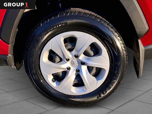 Used 2019 Toyota RAV4 LE w/ All Weather Liner Package AWD/4WD image 11