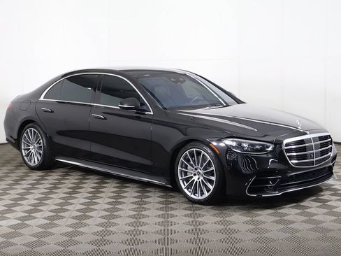 Used 2021 Mercedes-Benz S 580 4MATIC Sedan w/ AMG Line image 61