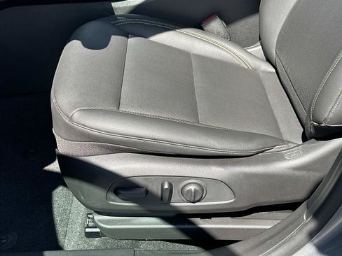 Certified 2024 Chevrolet Trax ACTIV w/ Sunroof Package FWD image 16
