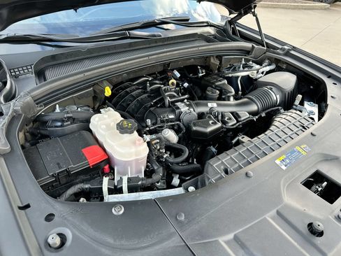Used 2024 Jeep Grand Cherokee Altitude AWD/4WD image 25