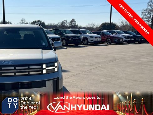 Certified 2025 Hyundai Santa Fe SEL image 3