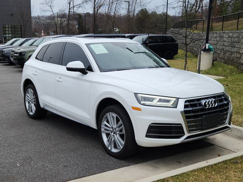 Used 2018 Audi Q5 2.0T Premium Plus w/ Premium Plus Package image 10