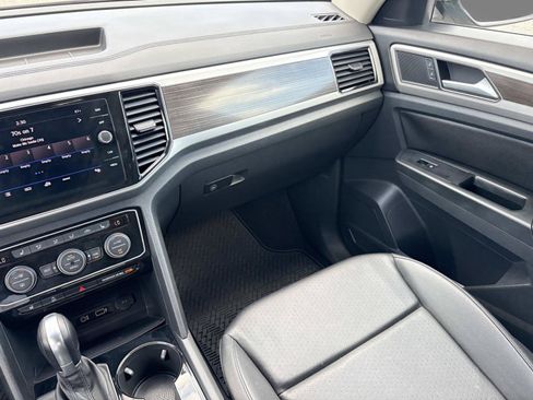 Used 2019 Volkswagen Atlas SEL FWD image 12