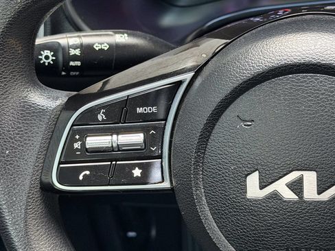 Used 2022 Kia Forte LXS FWD image 21