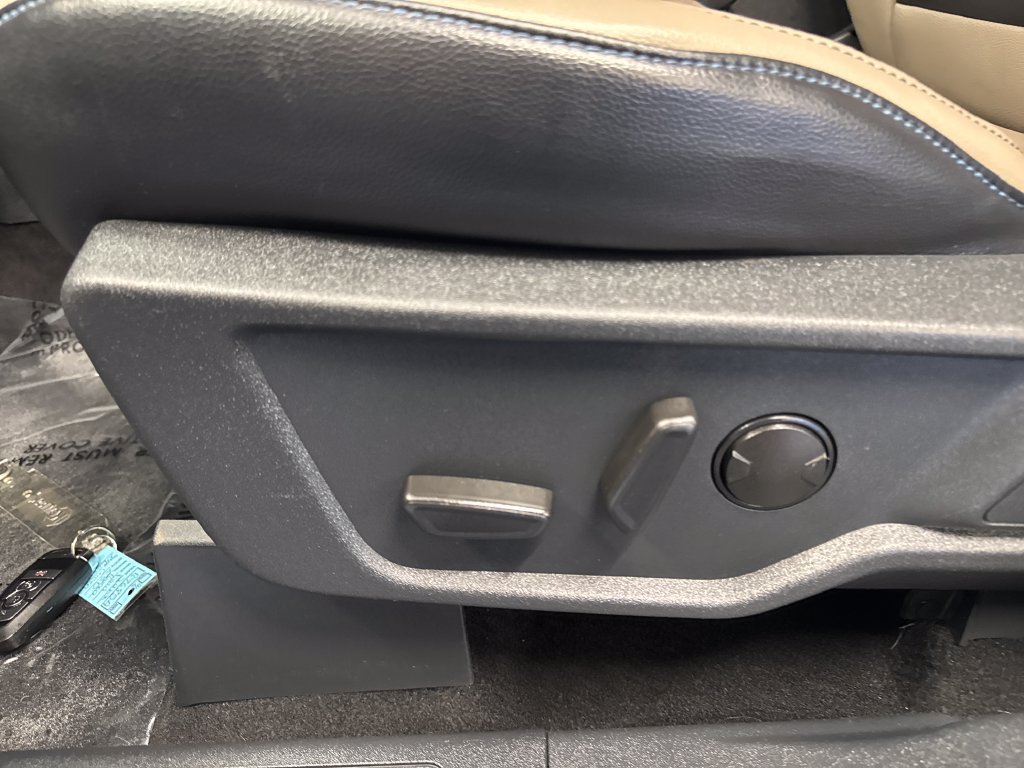 Used 2022 Ford Bronco 4-Door AWD/4WD image 32
