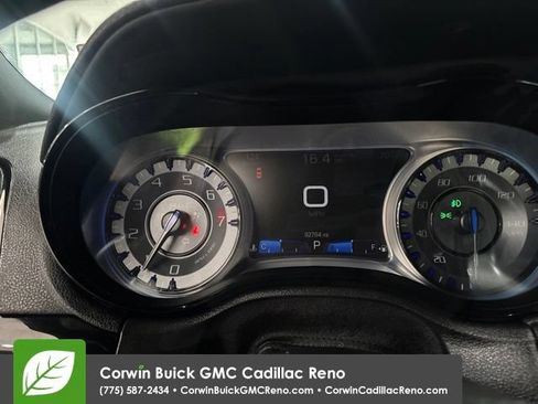 Used 2018 Chrysler 300 S AWD/4WD image 19