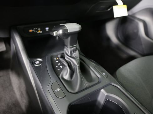 New 2025 Kia K4 LXS image 18