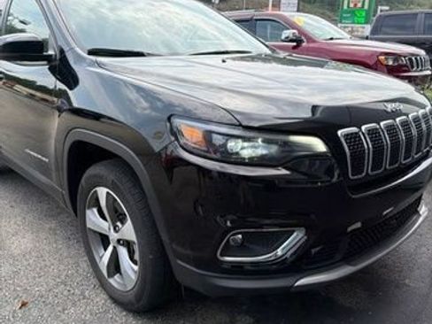 Certified 2022 Jeep Cherokee Limited AWD/4WD image 2