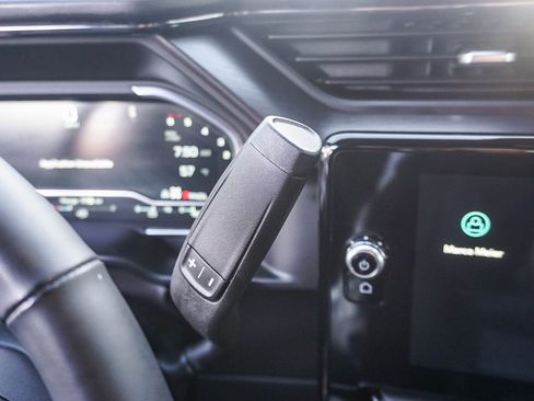 Used 2024 GMC Sierra 2500 AT4 w/ AT4 Premium Plus Package image 23