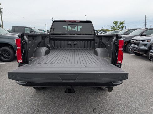 New 2026 Chevrolet Silverado 3500 High Country w/ Midnight Edition AWD/4WD image 9