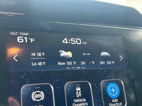 Used 2024 Subaru Crosstrek 2.0i Premium AWD/4WD image 25