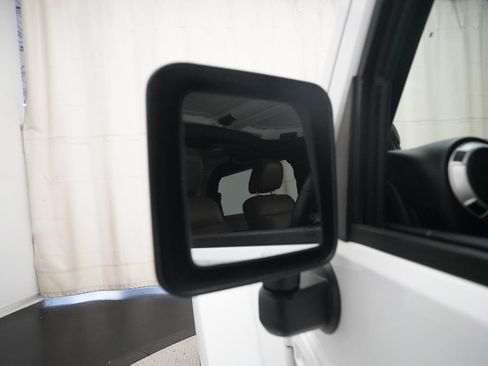 Used 2012 Jeep Wrangler Sahara w/ Connectivity Group AWD/4WD image 23