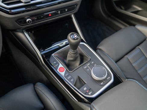 Used 2024 BMW M2 w/ Lighting Package image 34