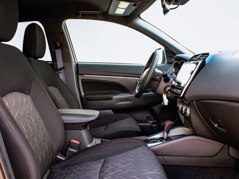 New 2025 Mitsubishi Outlander Sport AWD image 38