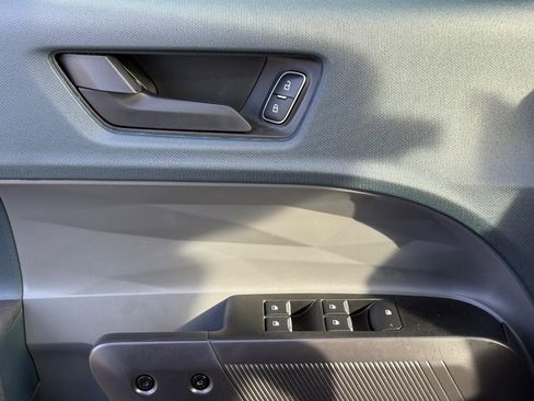 New 2025 Ford Maverick XL image 15