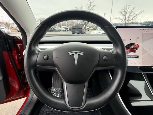 Used 2018 Tesla Model 3 Long Range image 13