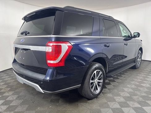 Certified 2021 Ford Expedition XLT image 3