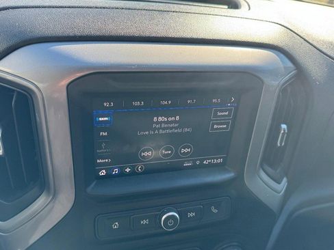 Used 2021 Chevrolet Silverado 1500 Custom image 17