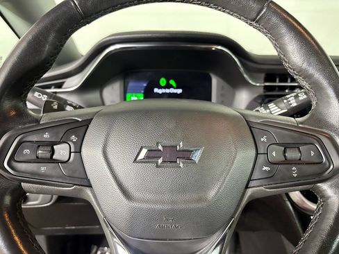 Used 2022 Chevrolet Bolt LT w/ Infotainment Package FWD image 10