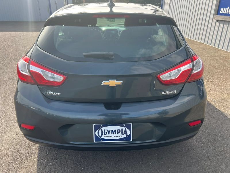 Used 2017 Chevrolet Cruze Premier FWD image 14