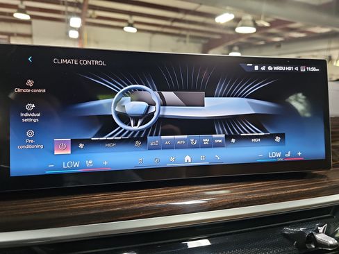 New 2026 BMW X5 xDrive50e AWD/4WD image 23