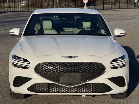 Used 2023 Genesis G70 2.0T image 2