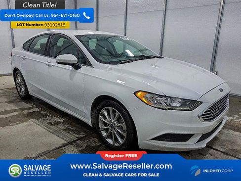 Used 2017 Ford Fusion SE FWD image 5