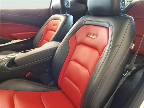 Used 2021 Chevrolet Camaro SS image 20