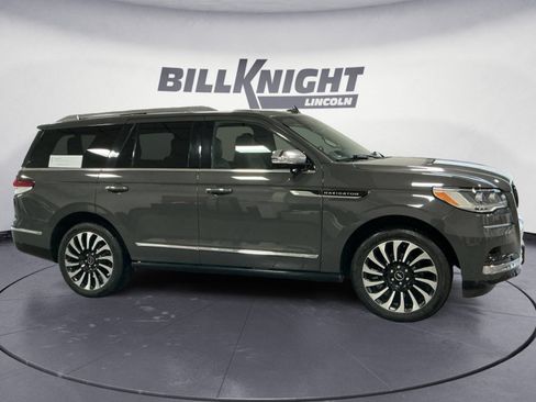 Used 2022 Lincoln Navigator Black Label AWD/4WD image 6