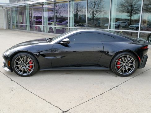 Used 2019 Aston Martin V8 Vantage Coupe image 8